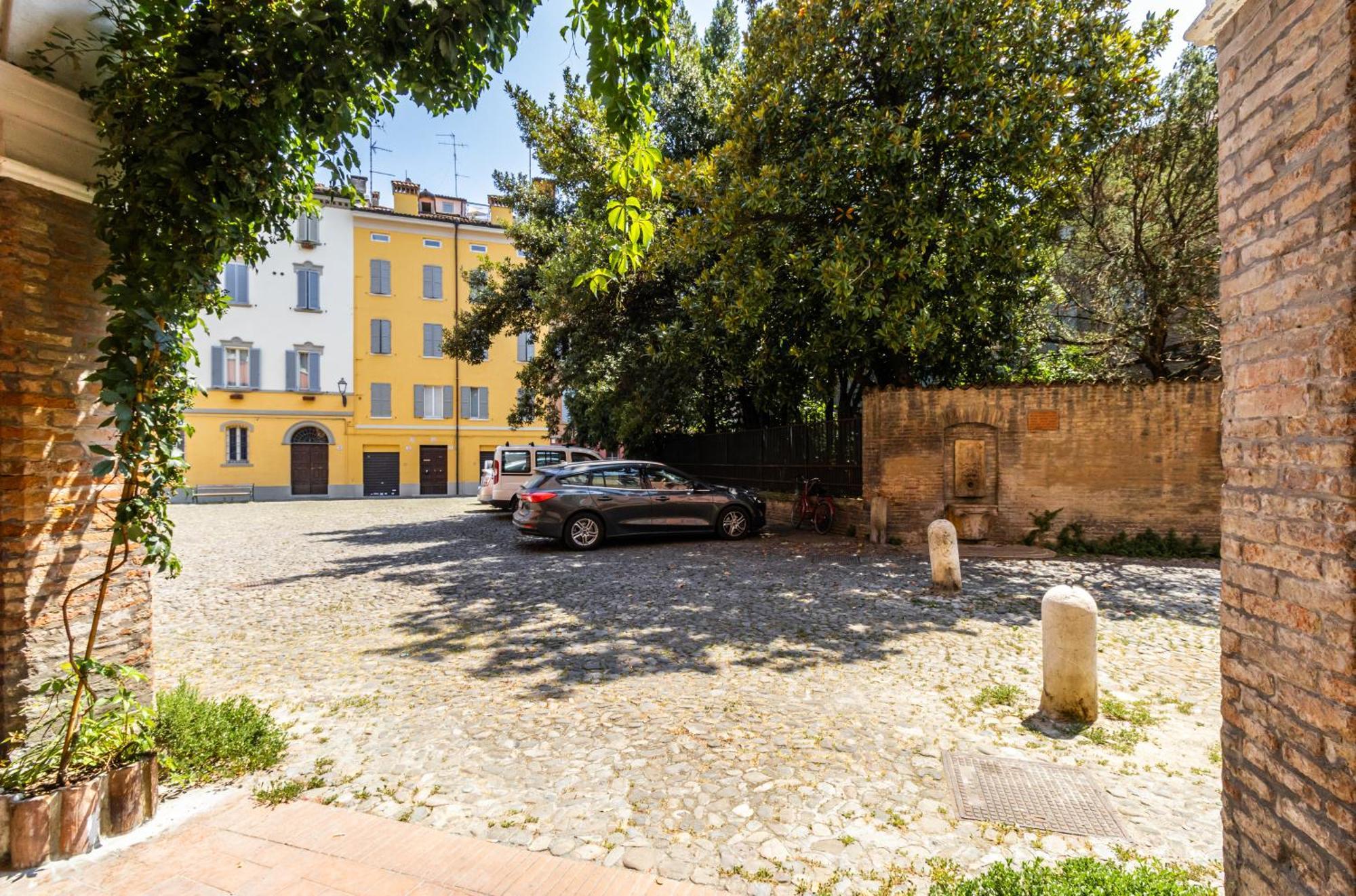 Suite Pomposa 28 - Affitti Brevi Italia 摩德纳 外观 照片